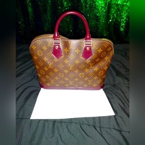 ✓✓Authentic LV Alma PM✓✓